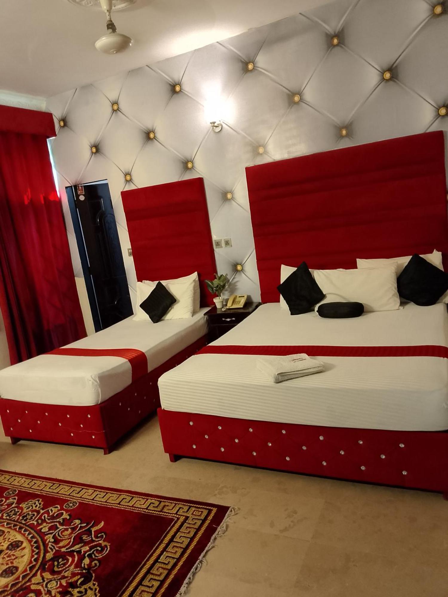 Hotel Royal Grand Lahore Ngoại thất bức ảnh