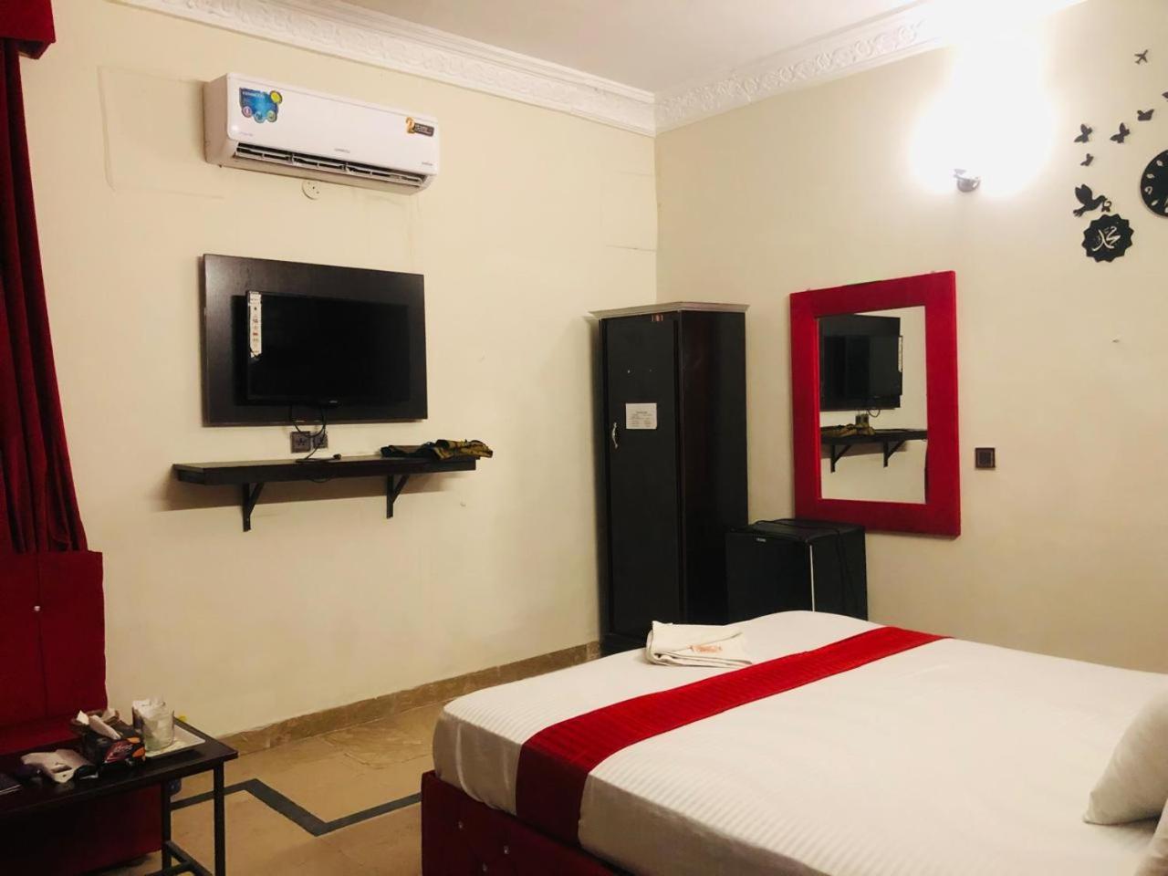 Hotel Royal Grand Lahore Ngoại thất bức ảnh